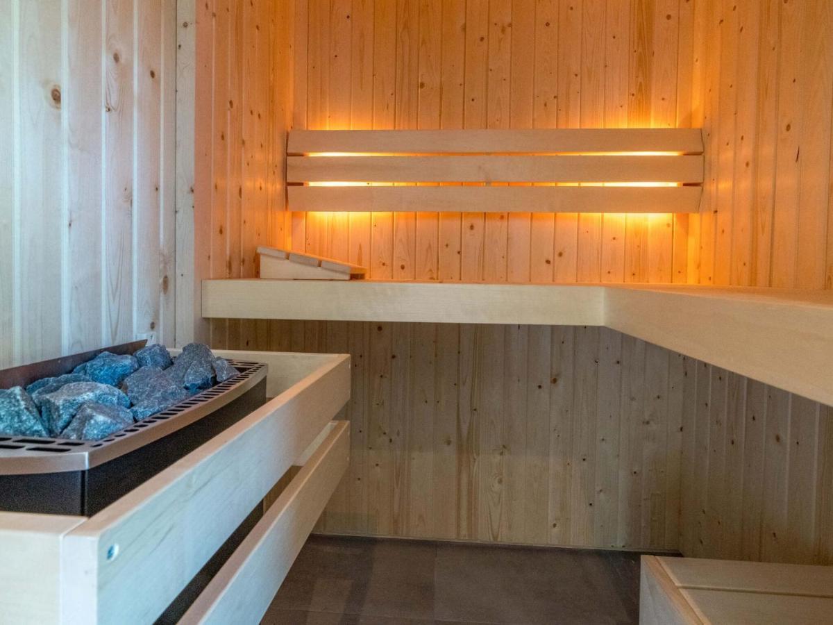 Gorgeous Holiday Home In Texel With Sauna Westermient Exterior foto